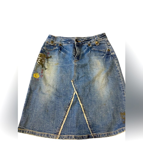 ❤️ Pirates of the Caribbean Blue Contemporary Disney Denim Skirt. - Picture 2 of 3